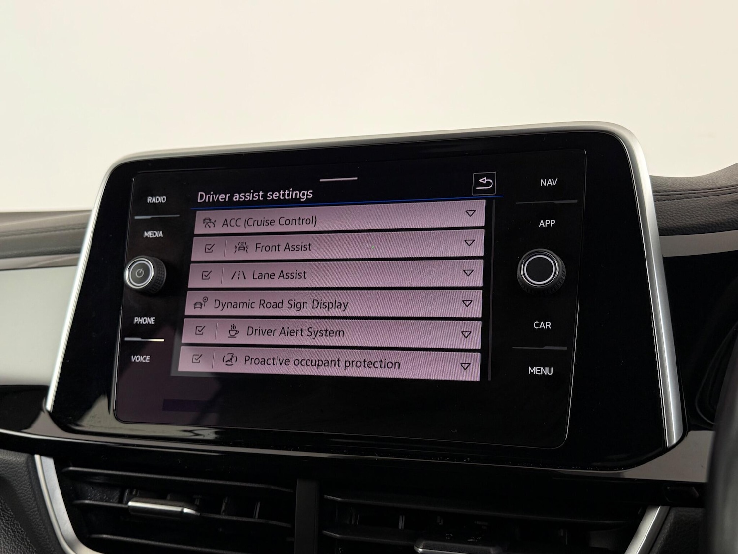 Used Volkswagen T-Roc 2022 for sale - 77280064: Photo 26