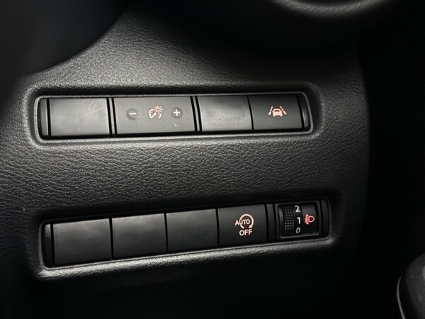 Used Nissan Juke 2023 for sale - 76280040: Photo 35