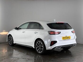 Used Kia Ceed 2022 for sale - 77246310: Photo