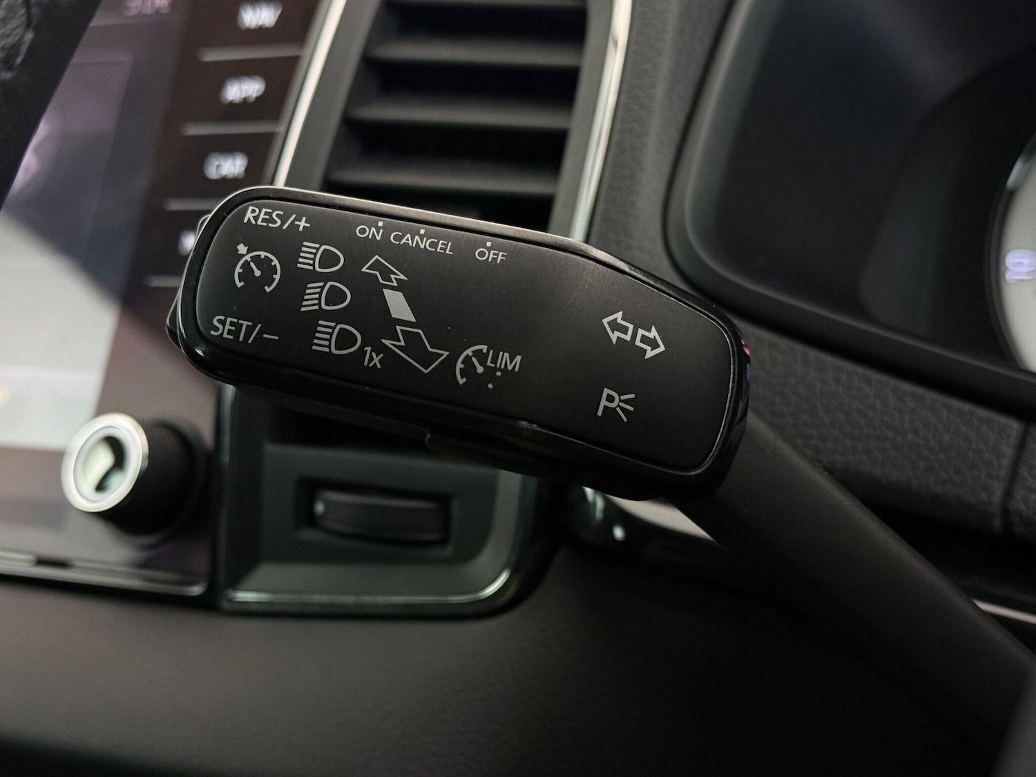 Used Skoda Karoq 2018 for sale - 77183206: Photo 19