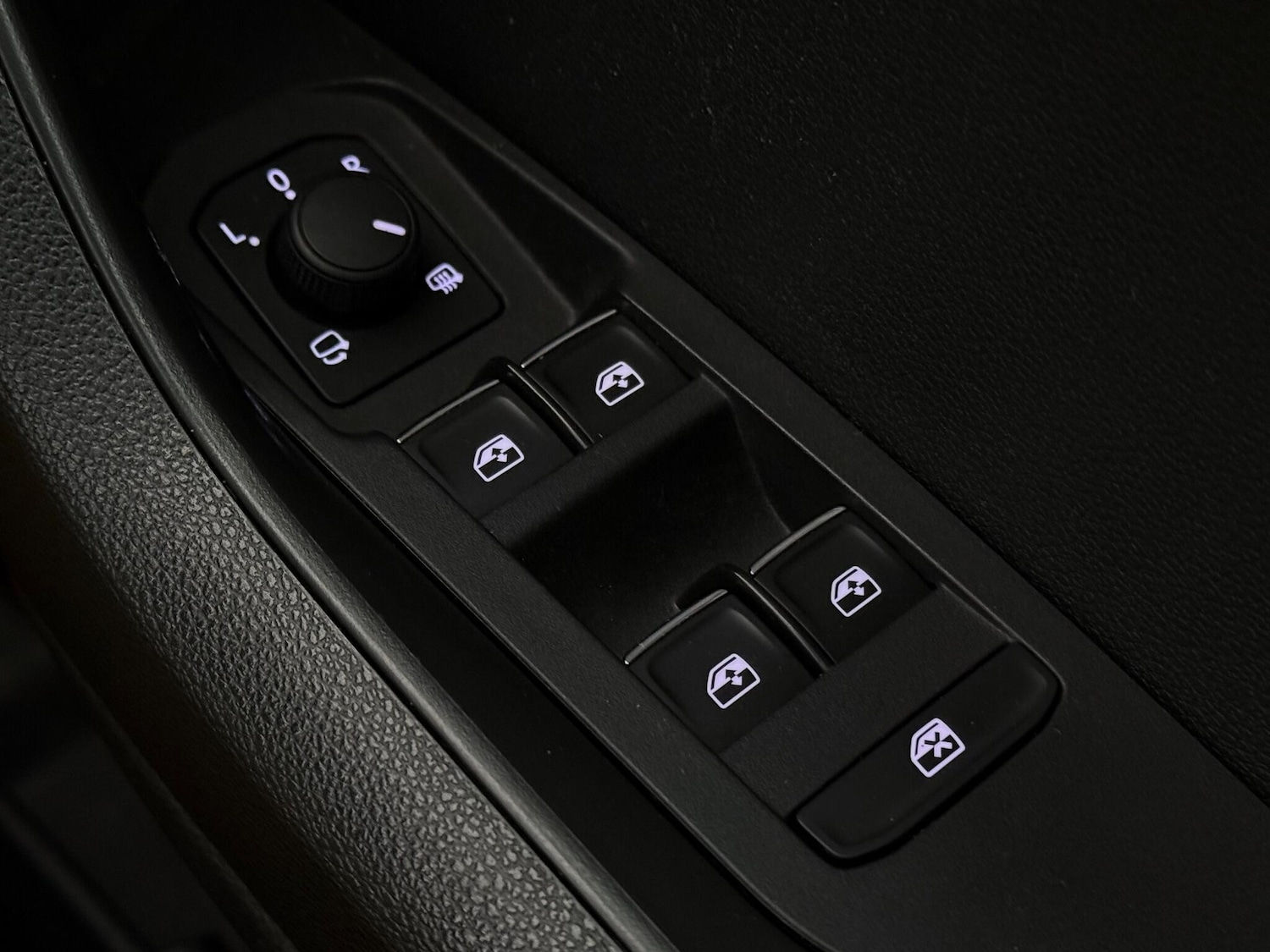 Used Skoda Karoq 2018 for sale - 77183206: Photo 21