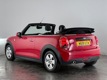 Used MINI Convertible 2019 for sale - 76899005: Photo