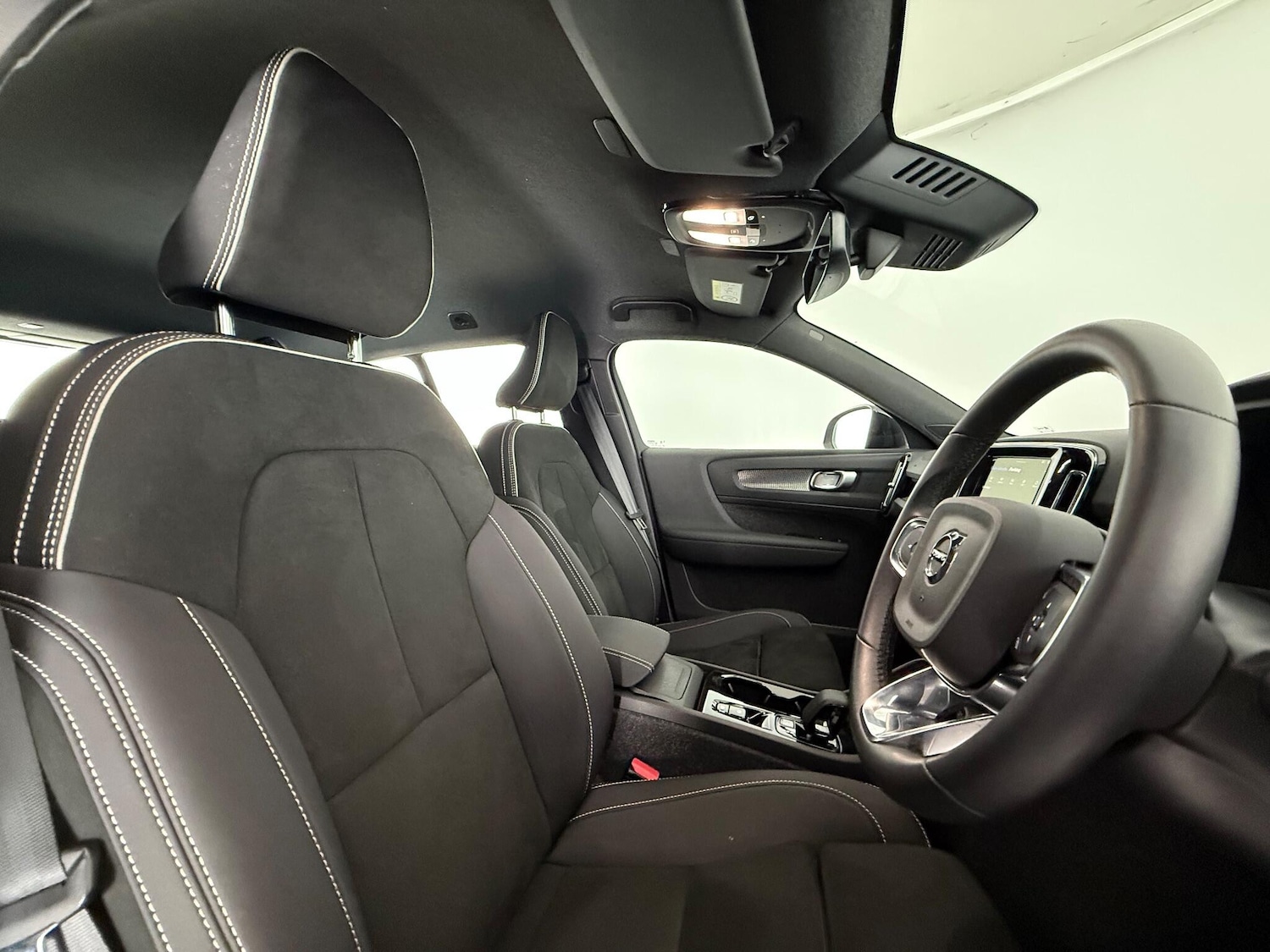 Used Volvo XC40 2024 for sale - 77182645: Photo 10