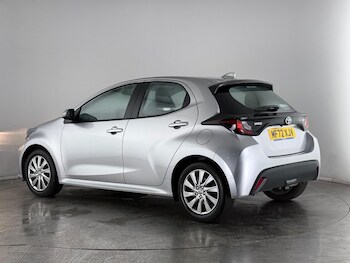 Used Toyota Yaris 2022 for sale - 76964732: Photo
