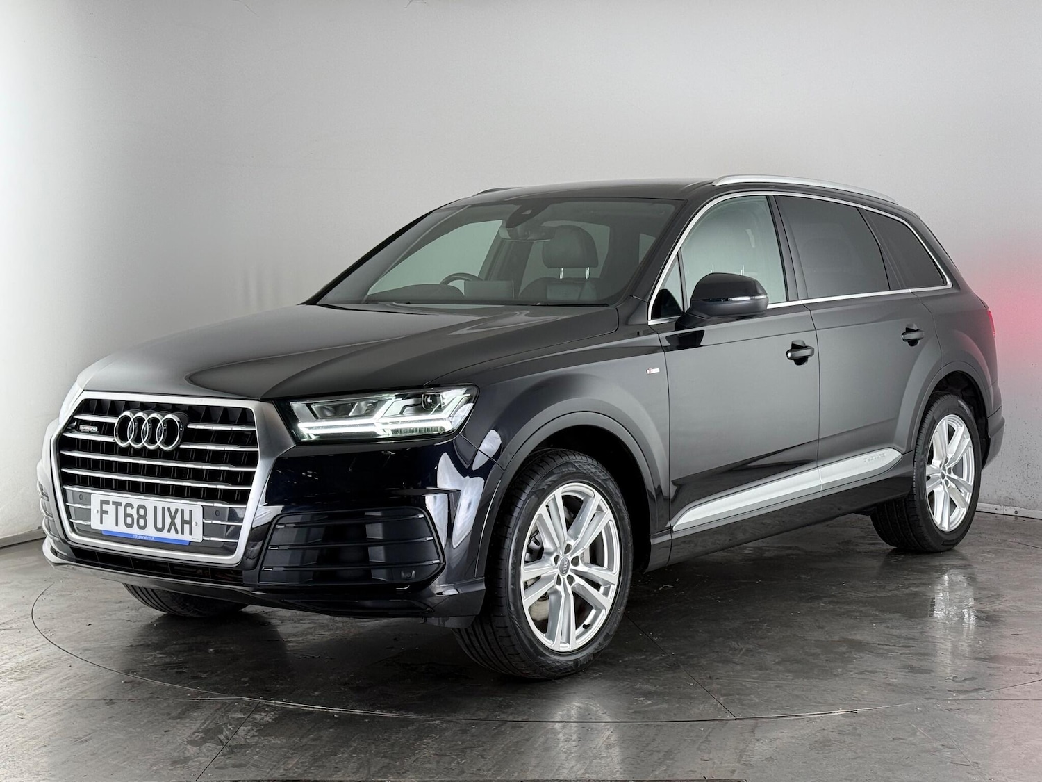 Used Audi Q7 2019 for sale - 76801596: Photo 3