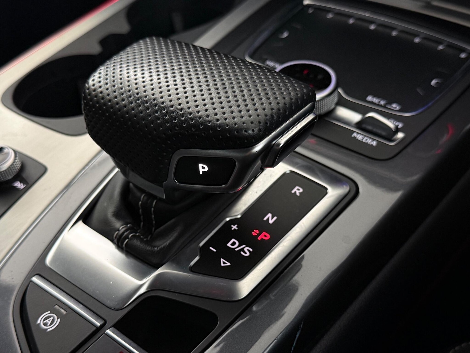 Used Audi Q7 2019 for sale - 76801596: Photo 48