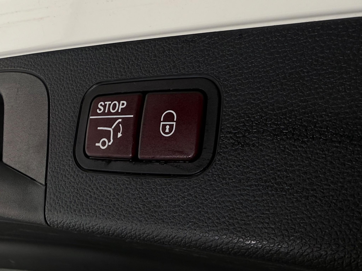 Used Mercedes-Benz GLC 2018 for sale - 77441536: Photo 11