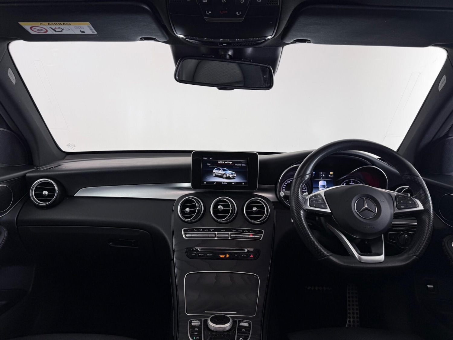 Used Mercedes-Benz GLC 2018 for sale - 77441536: Photo 17