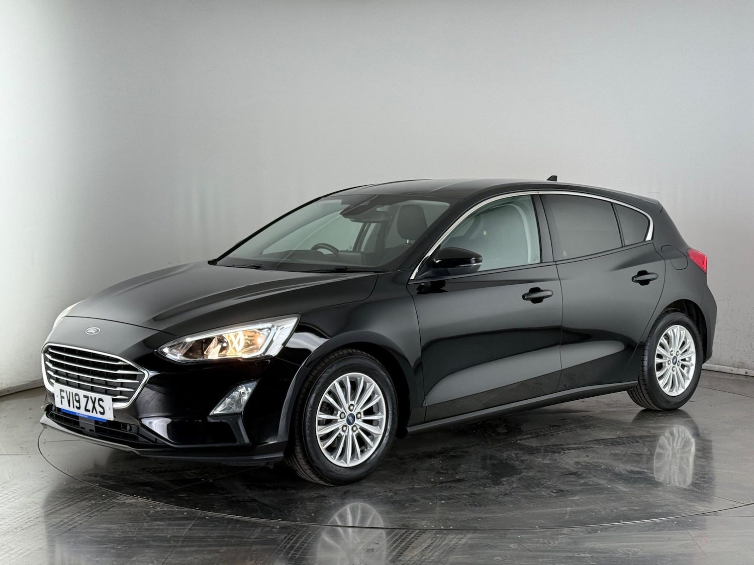 Used Ford Focus 2019 for sale - 76539186: Photo 3