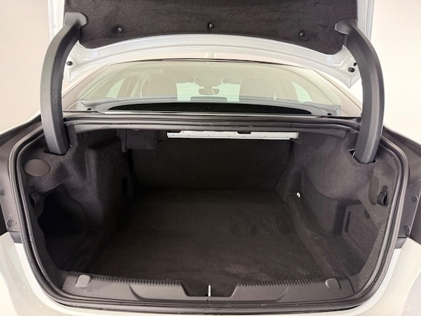 Used Jaguar XE 2019 for sale - 75777286: Photo 12