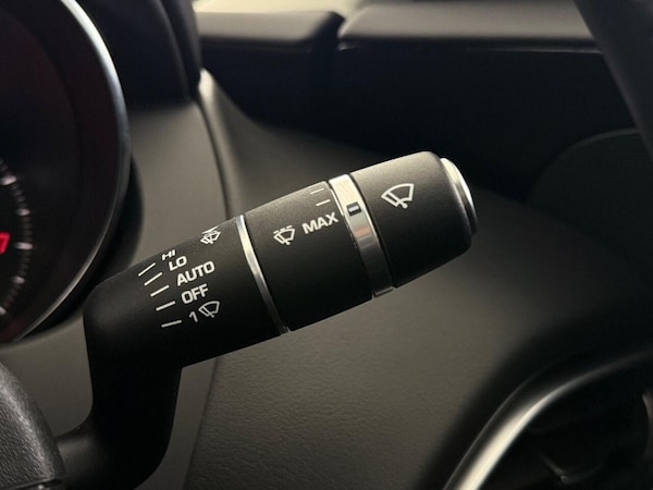Used Jaguar XE 2019 for sale - 75777286: Photo 24