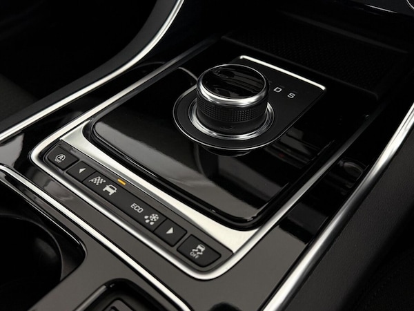 Used Jaguar XE 2019 for sale - 75777286: Photo 36