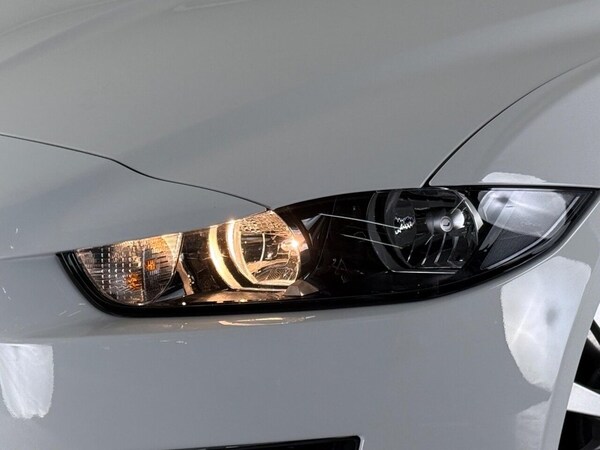 Used Jaguar XE 2019 for sale - 75777286: Photo 9