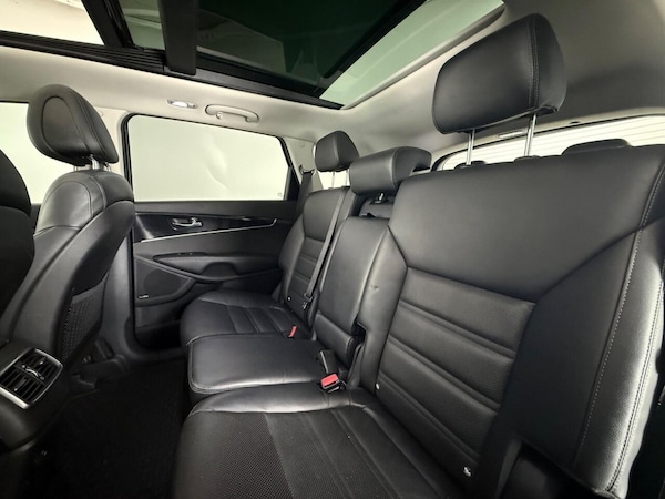 Used Kia Sorento 2017 for sale - 76261436: Photo 19