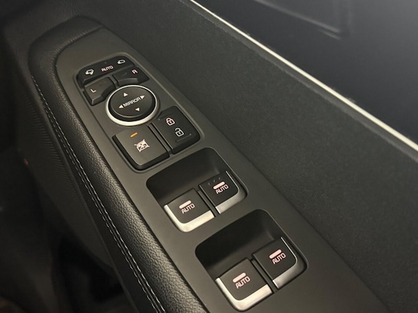 Used Kia Sorento 2017 for sale - 76261436: Photo 24