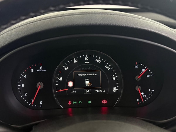 Used Kia Sorento 2017 for sale - 76261436: Photo 31