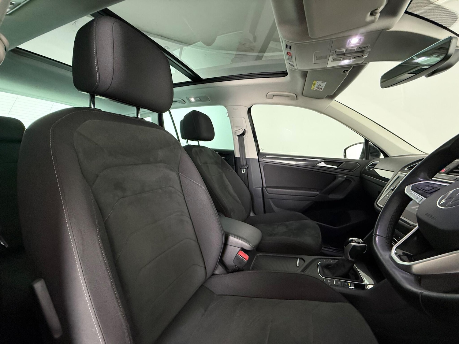 Used Volkswagen Tiguan 2021 for sale - 77647207: Photo 12