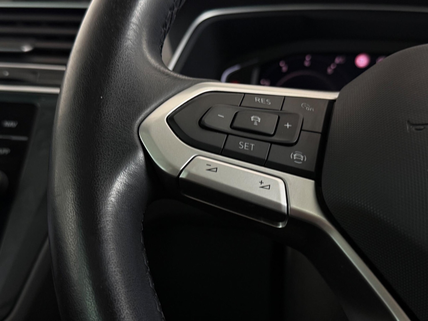 Used Volkswagen Tiguan 2021 for sale - 77647207: Photo 18