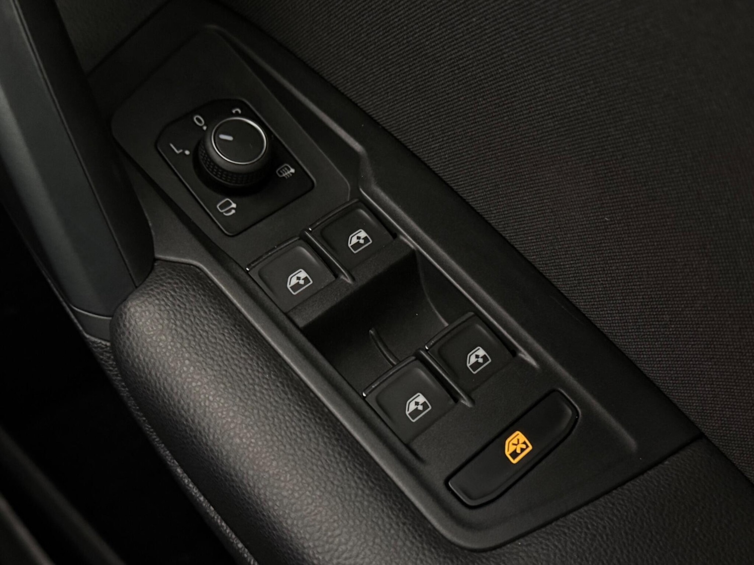 Used Volkswagen Tiguan 2021 for sale - 77647207: Photo 30