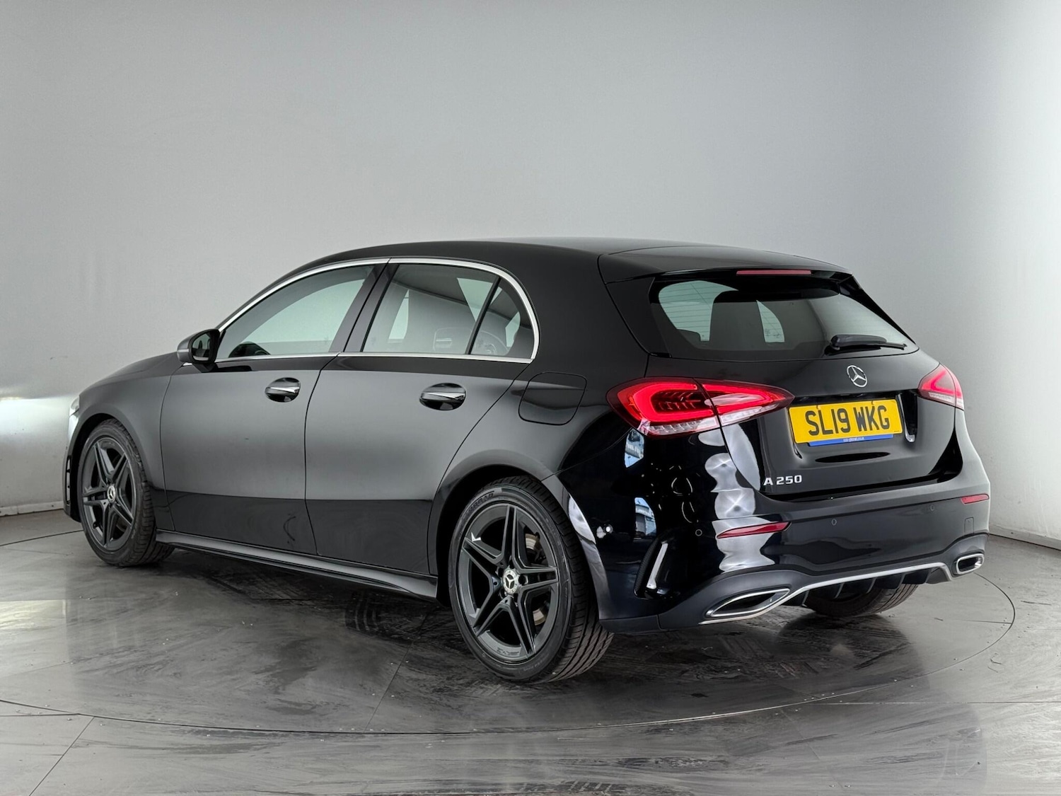 Used Mercedes-Benz A-Class 2019 for sale - 77182880: Photo 4