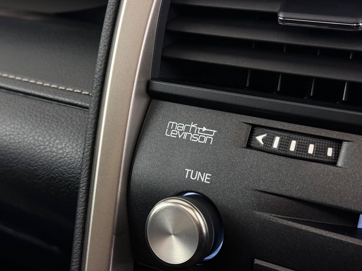 Used Lexus RX 2019 for sale - 77246942: Photo 39