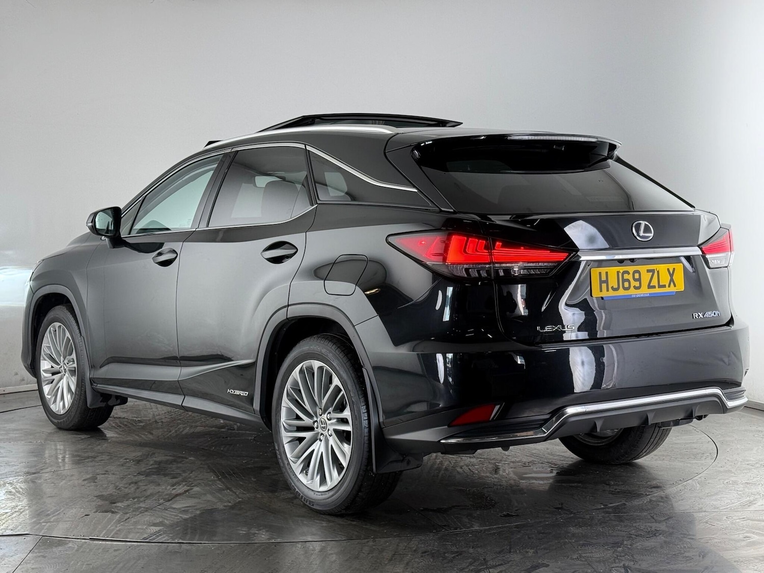 Used Lexus RX 2019 for sale - 77246942: Photo 4