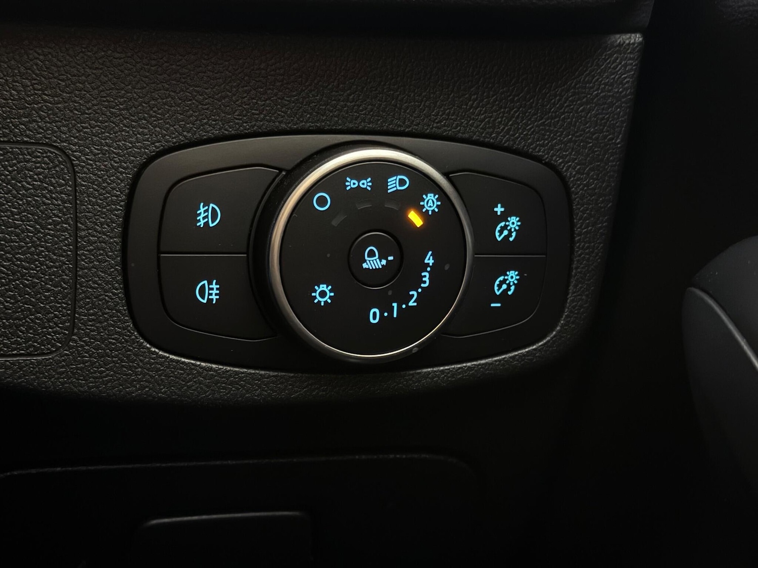 Used Ford Focus 2019 for sale - 77182859: Photo 28