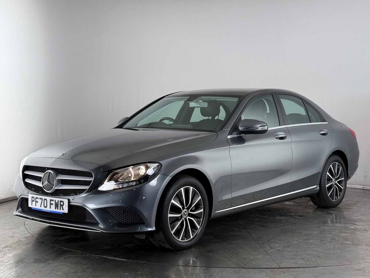 Used Mercedes-Benz C Class 2020 for sale - 77221821: Photo 2