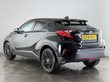 Used Toyota C-HR 2018 for sale - 77259826: Photo