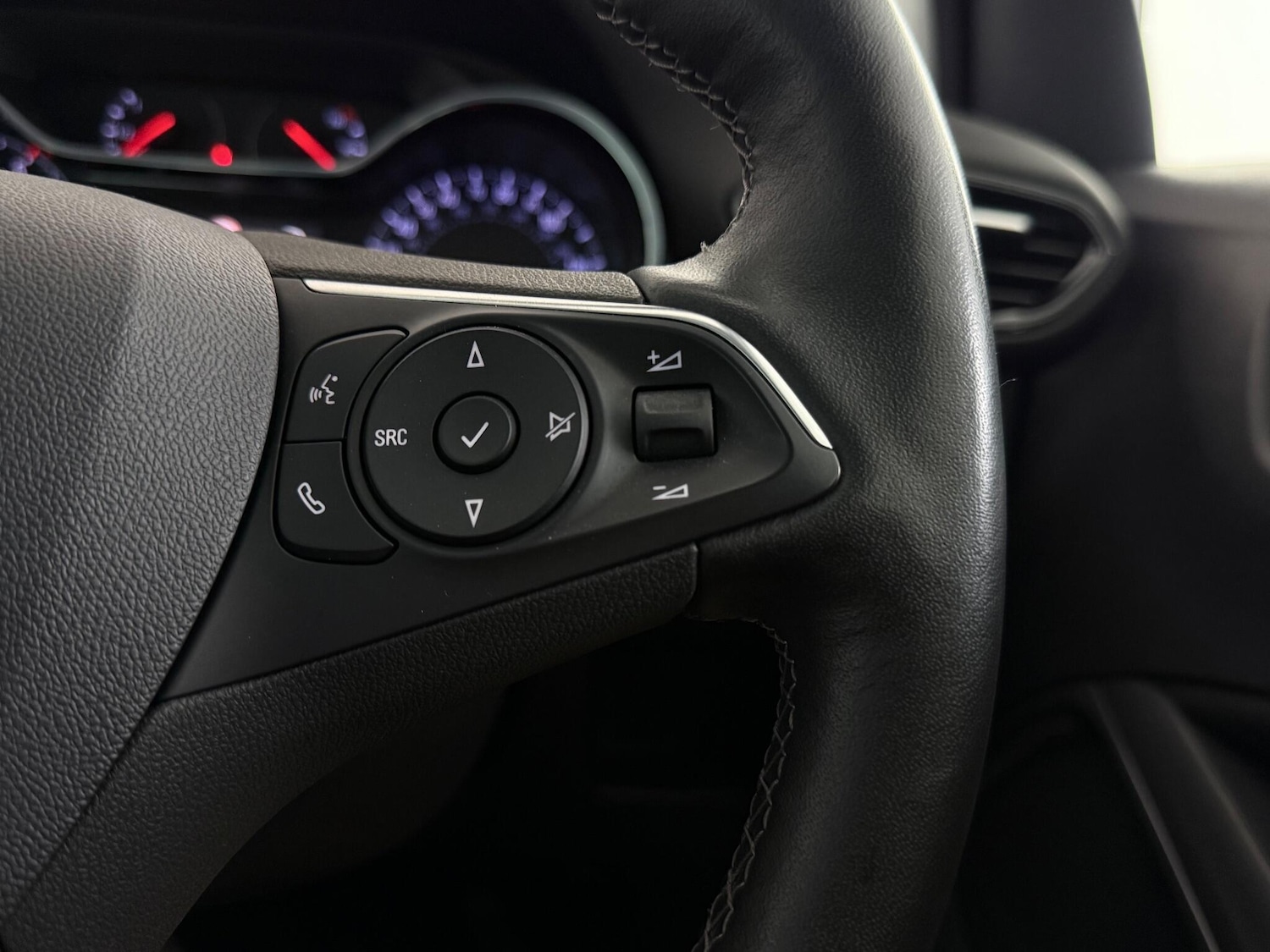 Used Vauxhall Crossland 2024 for sale - 76467138: Photo 21