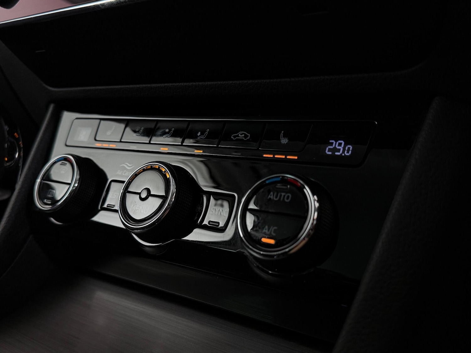 Used Skoda Superb 2020 for sale - 77259893: Photo 38