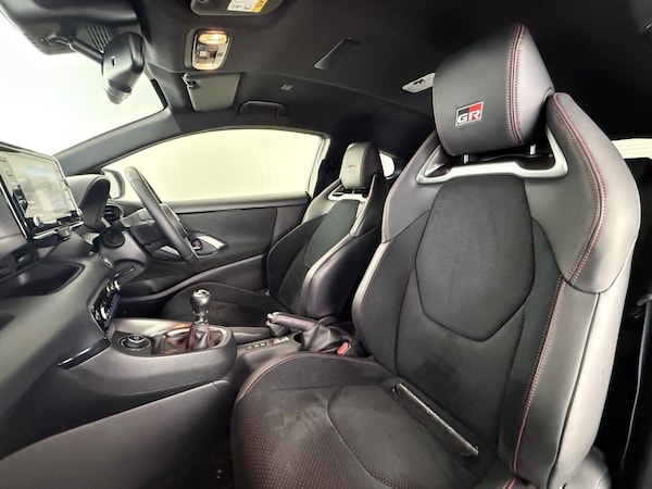 Used Toyota Yaris 2021 for sale - 76303872: Photo 18