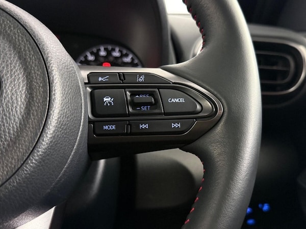 Used Toyota Yaris 2021 for sale - 76303872: Photo 25
