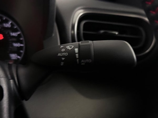 Used Toyota Yaris 2021 for sale - 76303872: Photo 29