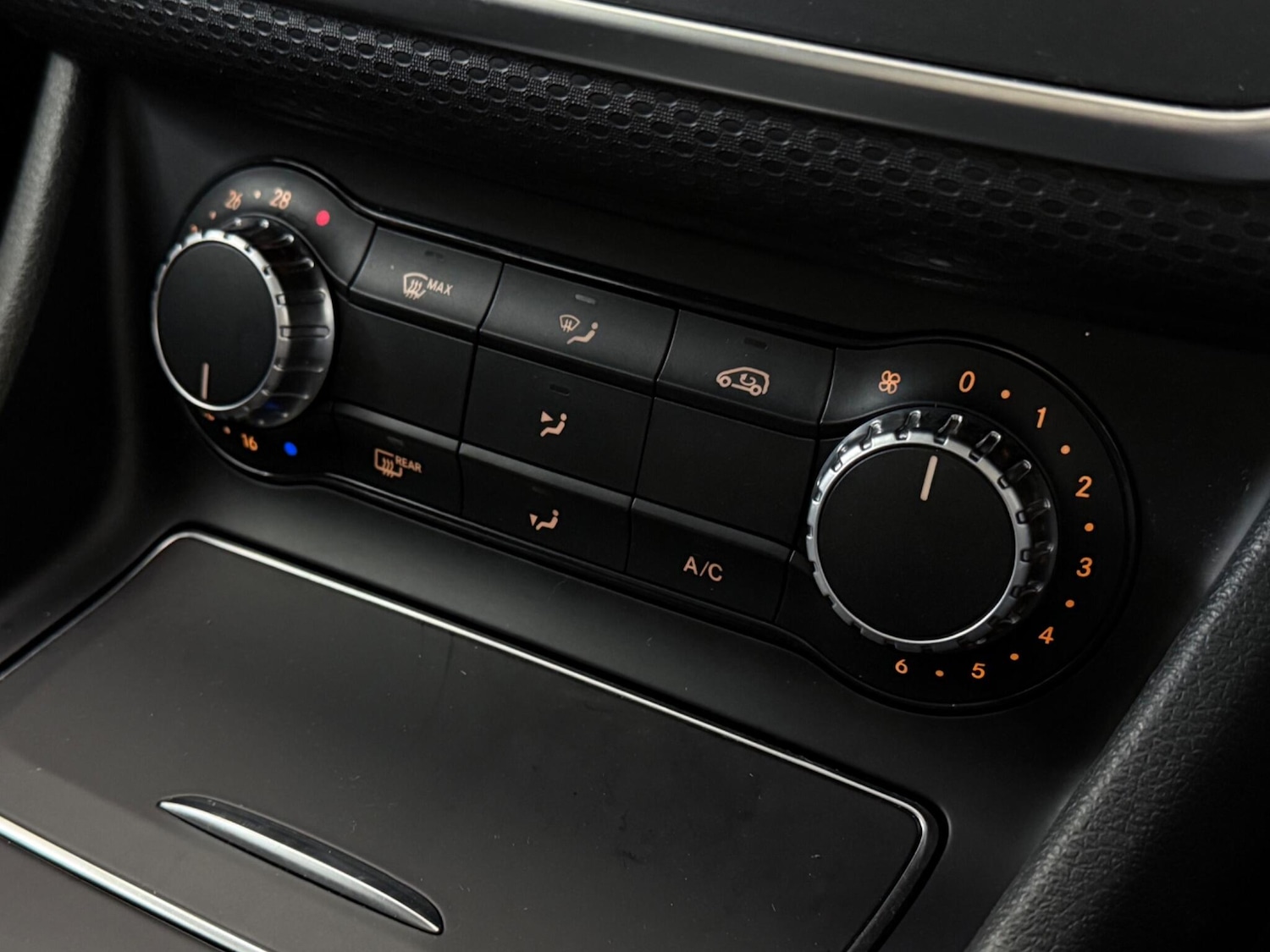 Used Mercedes-Benz A-Class 2016 for sale - 76466697: Photo 35