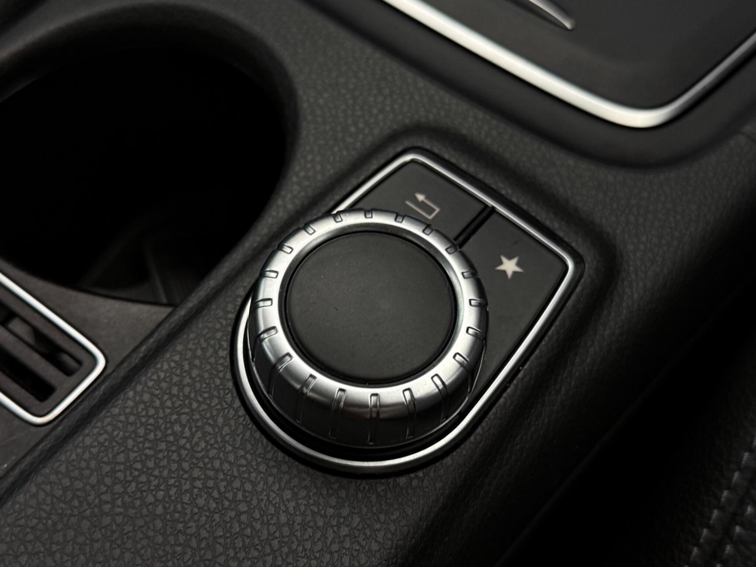 Used Mercedes-Benz A-Class 2016 for sale - 76466697: Photo 36