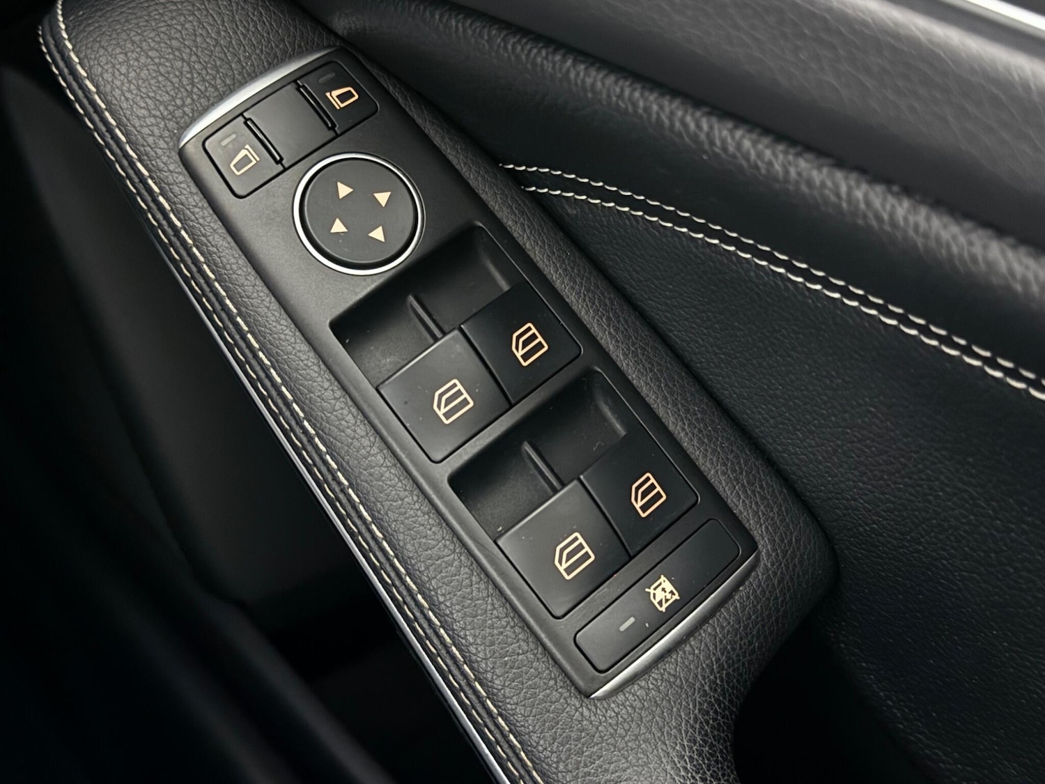 Used Mercedes-Benz A-Class 2016 for sale - 76466697: Photo 38