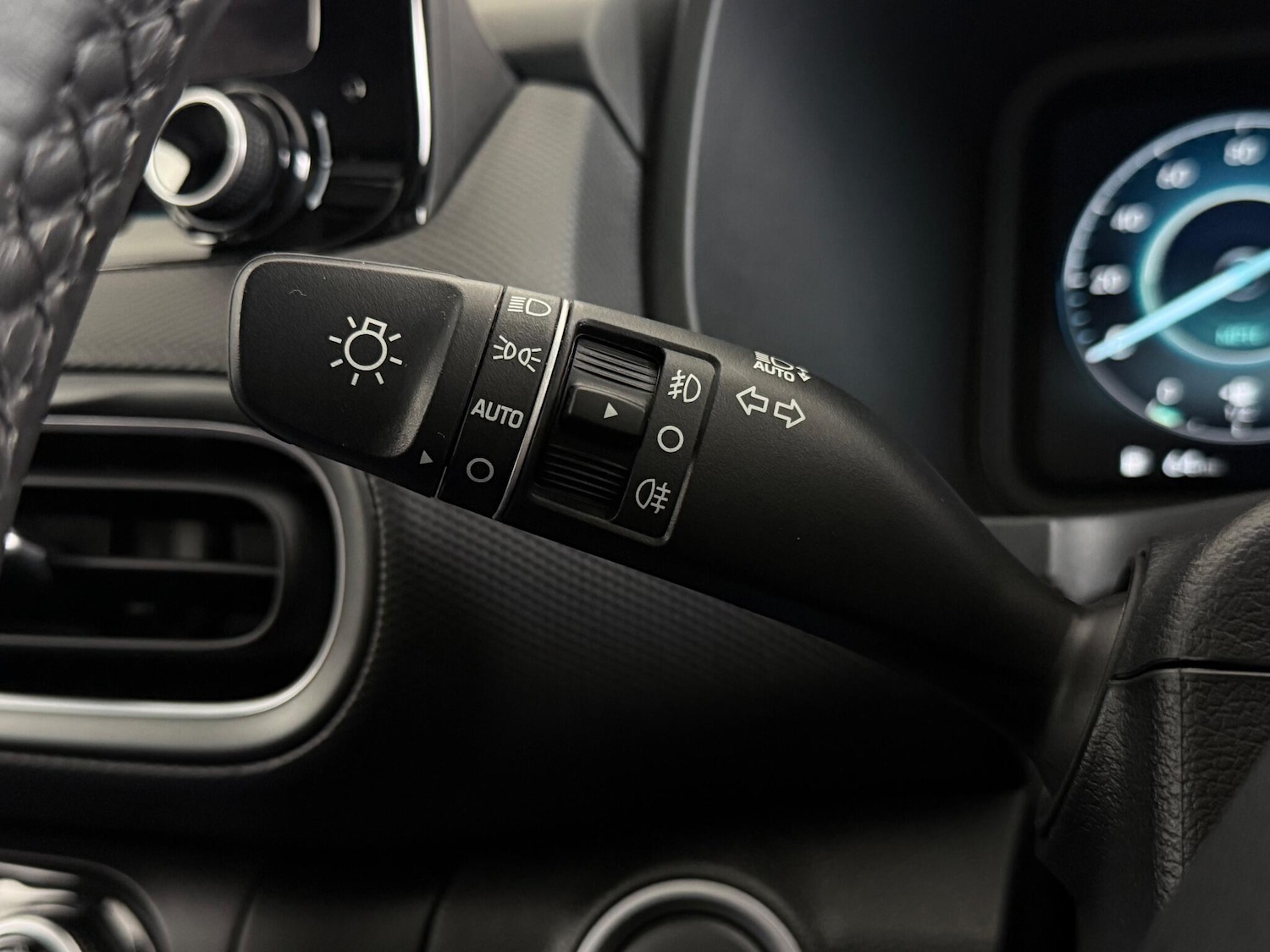 Used Hyundai KONA 2022 for sale - 77221787: Photo 24