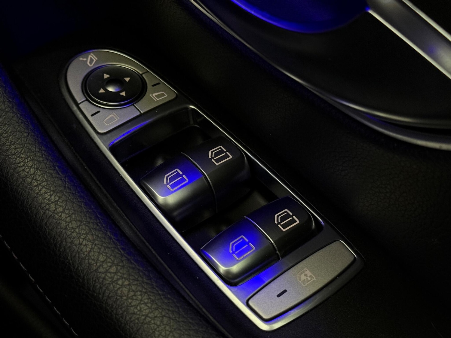 Used Mercedes-Benz E Class 2016 for sale - 77221559: Photo 30