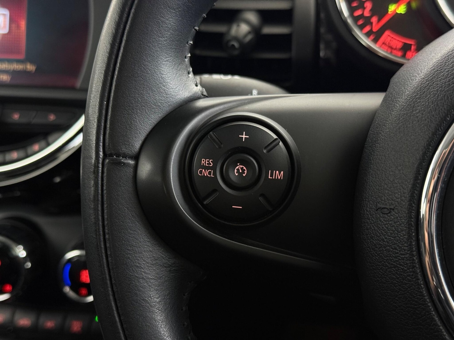 Used MINI Hatch 2019 for sale - 77216749: Photo 16