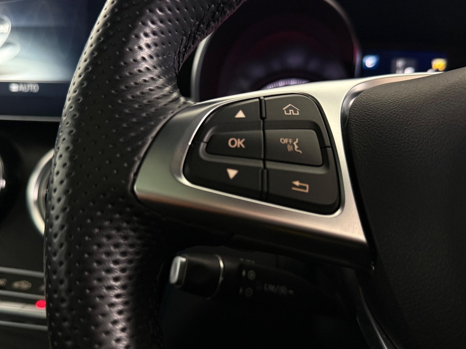 Used Mercedes-Benz GLC 2017 for sale - 77182480: Photo 19