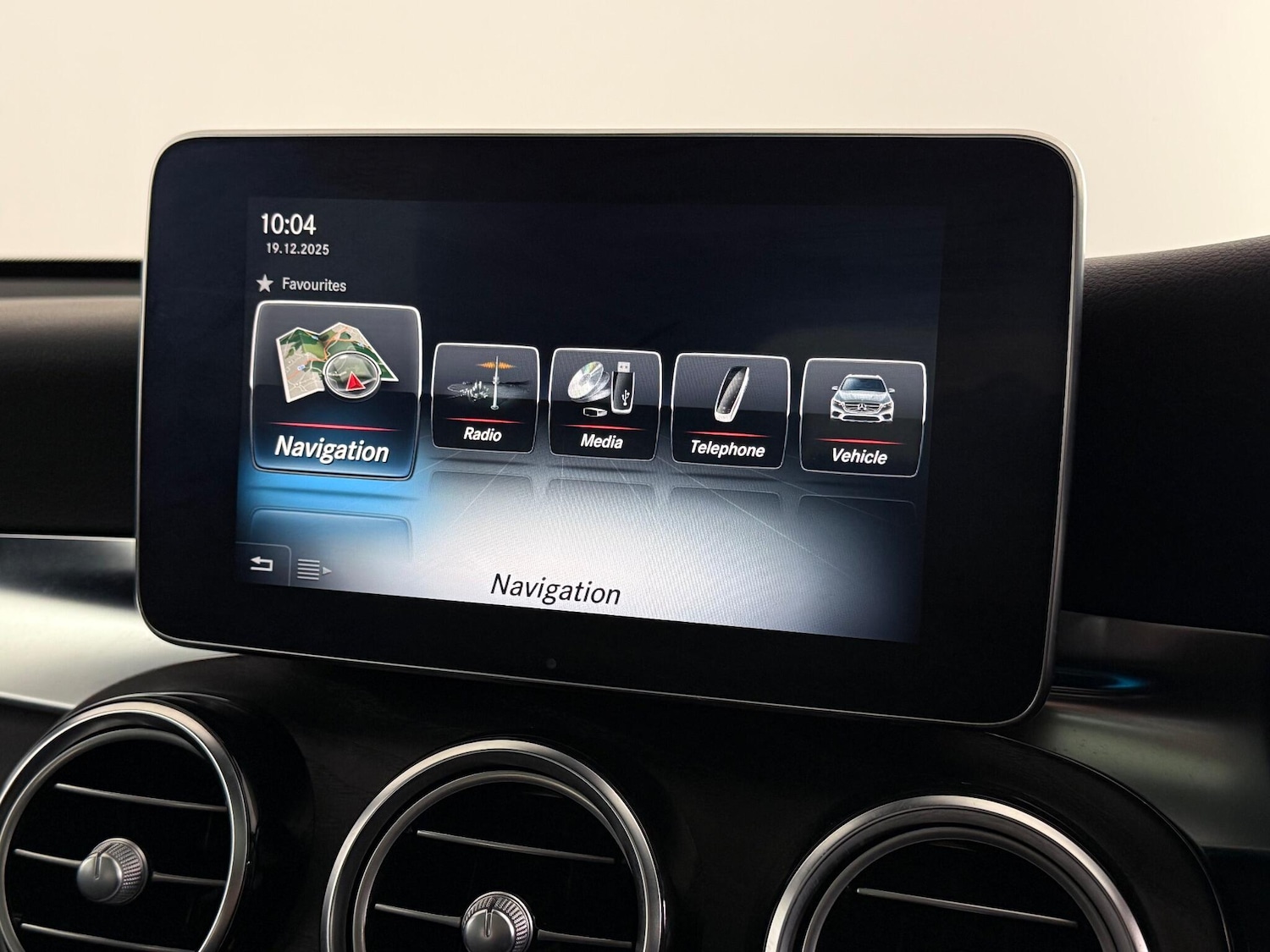 Used Mercedes-Benz GLC 2017 for sale - 77182480: Photo 28