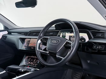 Used Audi e-tron 2020 for sale - 79453927: Photo