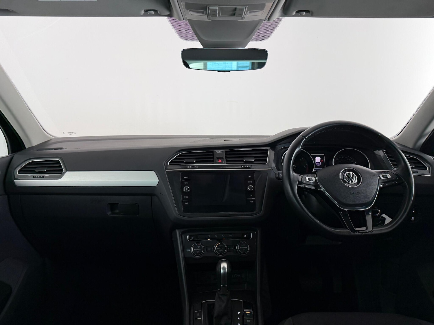 Used Volkswagen Tiguan 2018 for sale - 77247102: Photo 17