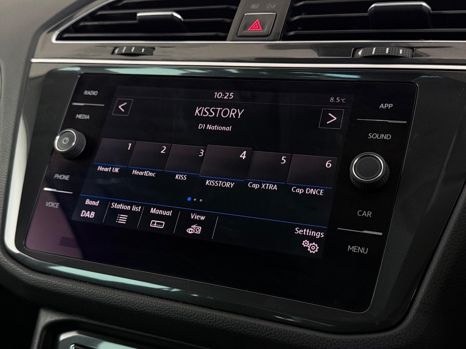 Used Volkswagen Tiguan 2018 for sale - 77247102: Photo 22