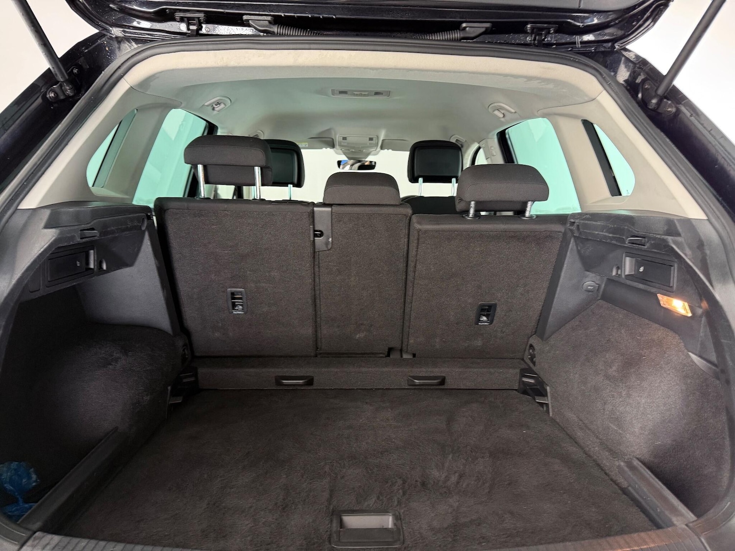 Used Volkswagen Tiguan 2018 for sale - 77247102: Photo 6