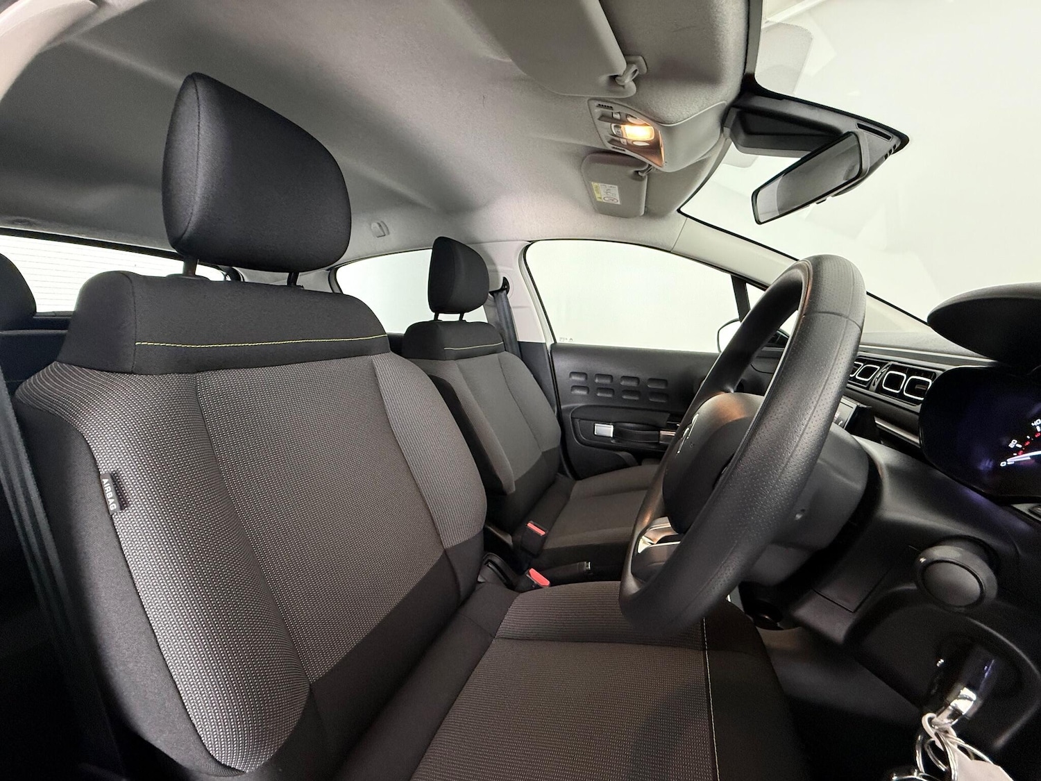 Used Citroen C3 2023 for sale - 76467192: Photo 14