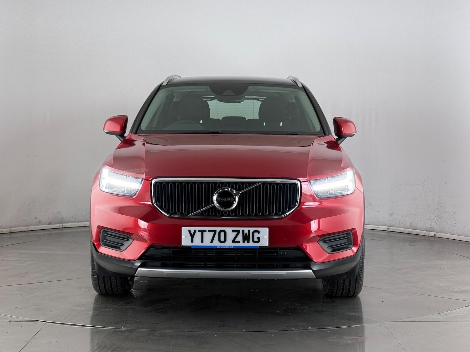 Used Volvo XC40 2020 for sale - 77259837: Photo 2