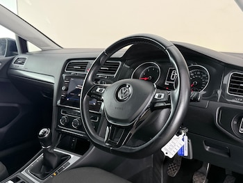 Used Volkswagen Golf 2018 for sale - 79189130: Photo