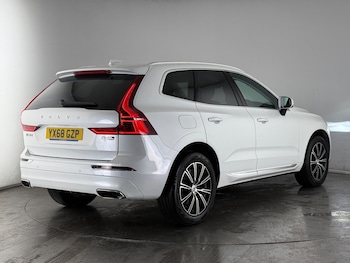 Used Volvo XC60 2018 for sale - 76714877: Photo